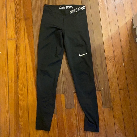Nike Pants - Nike Pro athletic leggings